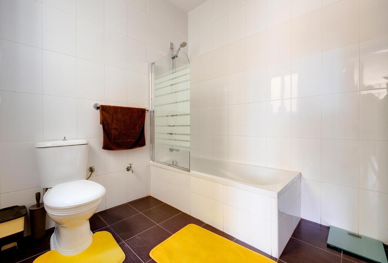 Lägenhet Cosy 1br Penthouse Close To The Promenade *