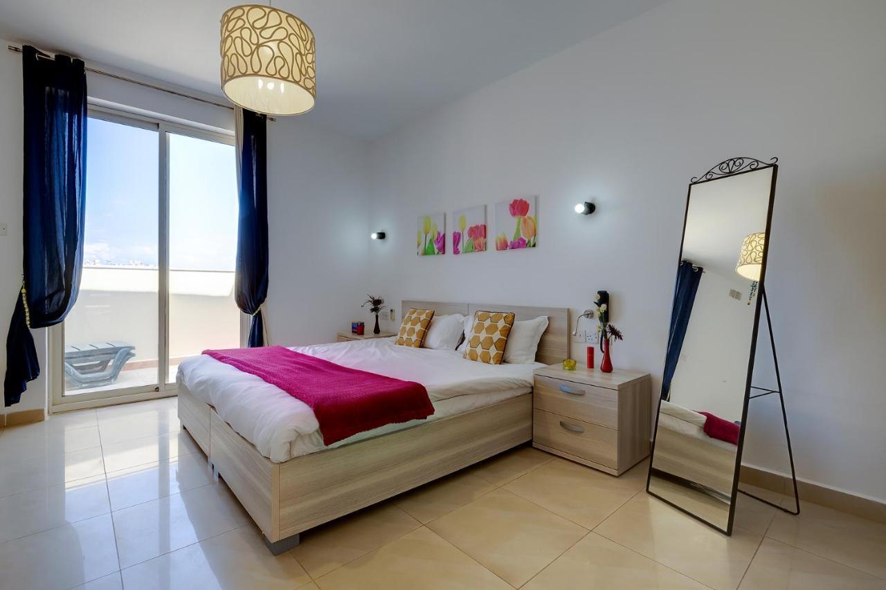 Cosy 1br Penthouse Close To The Promenade Lägenhet Sliema