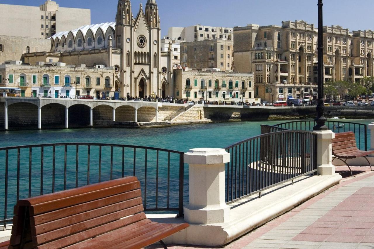 Cosy 1br Penthouse Close To The Promenade